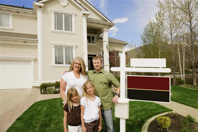 Happy Family Selling Home