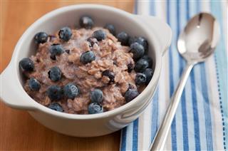 Oatmeal Porridge With Blueberries