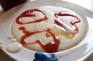 Semolina Porridge With Raspberry Jam