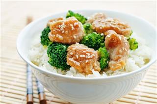 Teriyaki Chicken And Broccoli Stir Fry