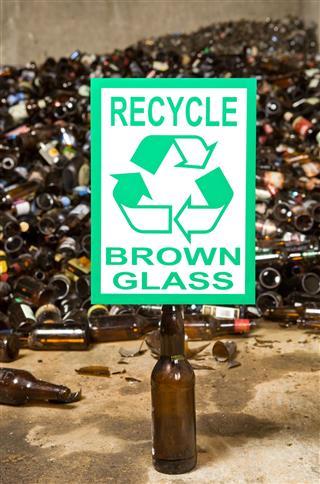 回收棕色玻璃标志