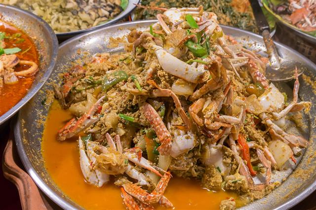 Fried Crab In Yellow Curry Thailand