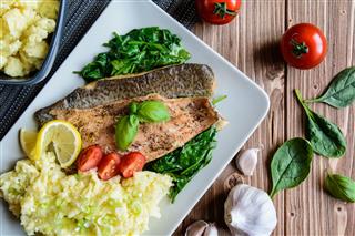Baked Trout Fillet With Mashed Potatoes