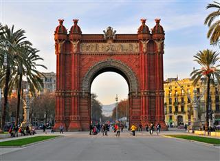 Arch Of Triumph In Barcelona City