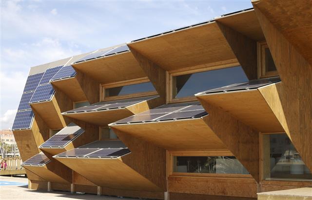 Solar Power Display Building At Barcelona