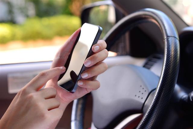 Using Smart Phone In Car