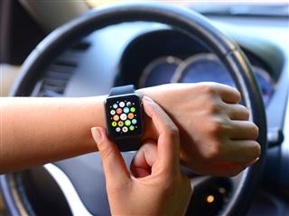 Using Apple Smartwatch In Car