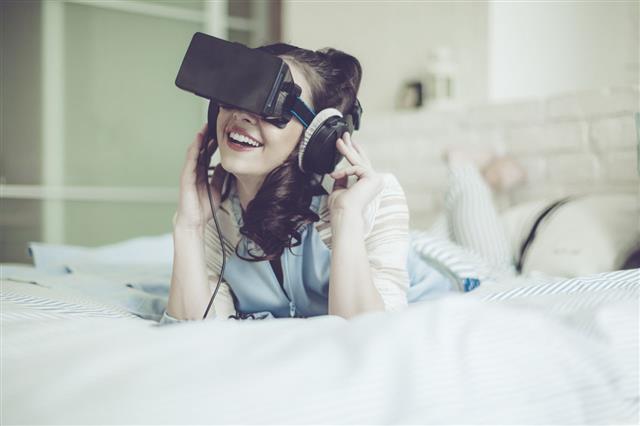 Having Fun In A Virtual Reality
