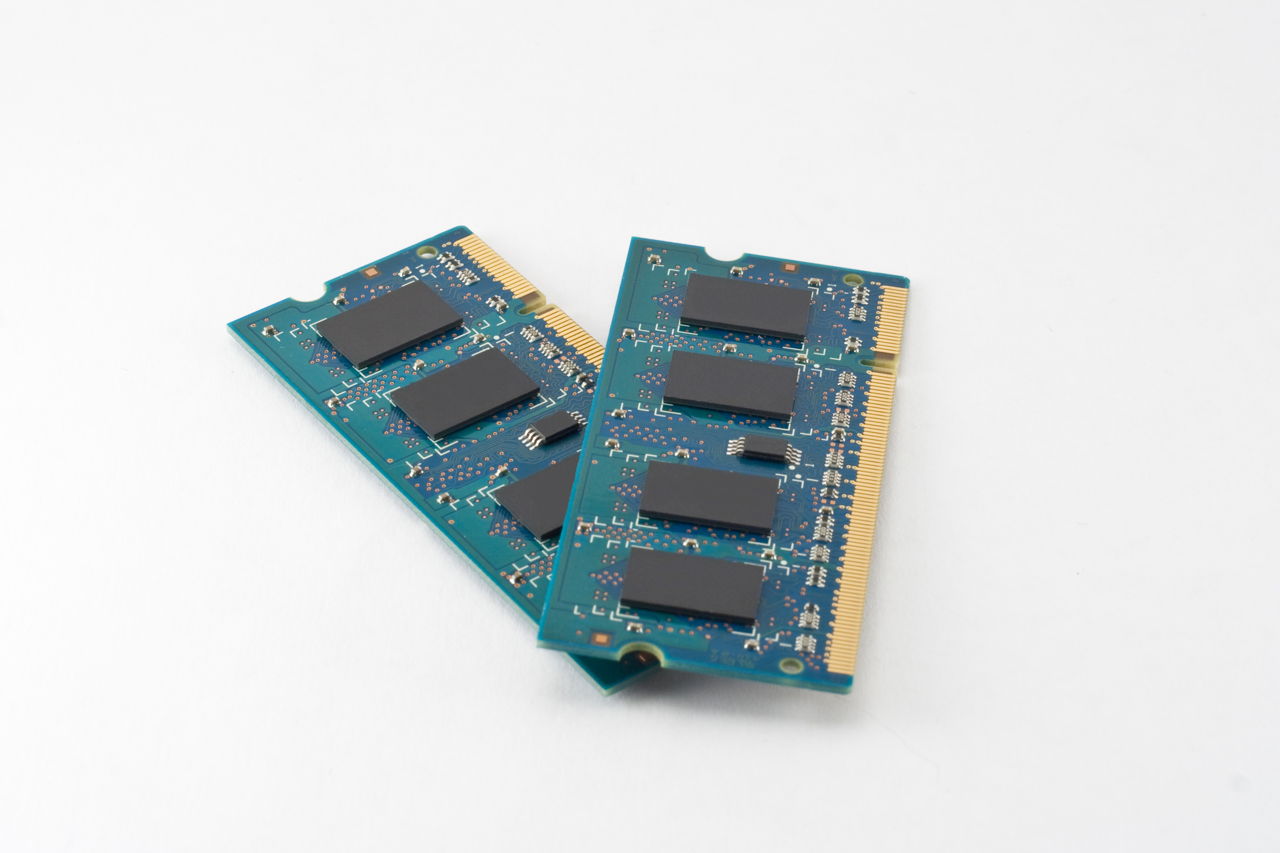 How Does Computer Memory Work?