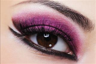Purple bright make-up
