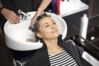 Girl in a beauty salon relaxes