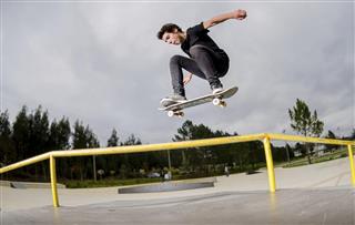 Skateboarder doing a ollie