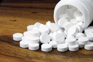 White pills paracetamol
