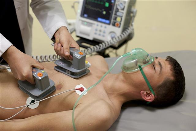 Cardiac massage being oven to patient