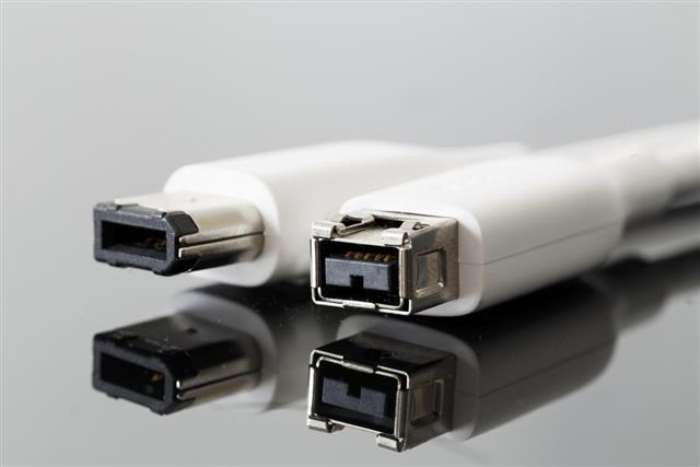 Firewire 800 and firewire 400 cable