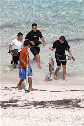 Spear Fishing In Cancun Mexico