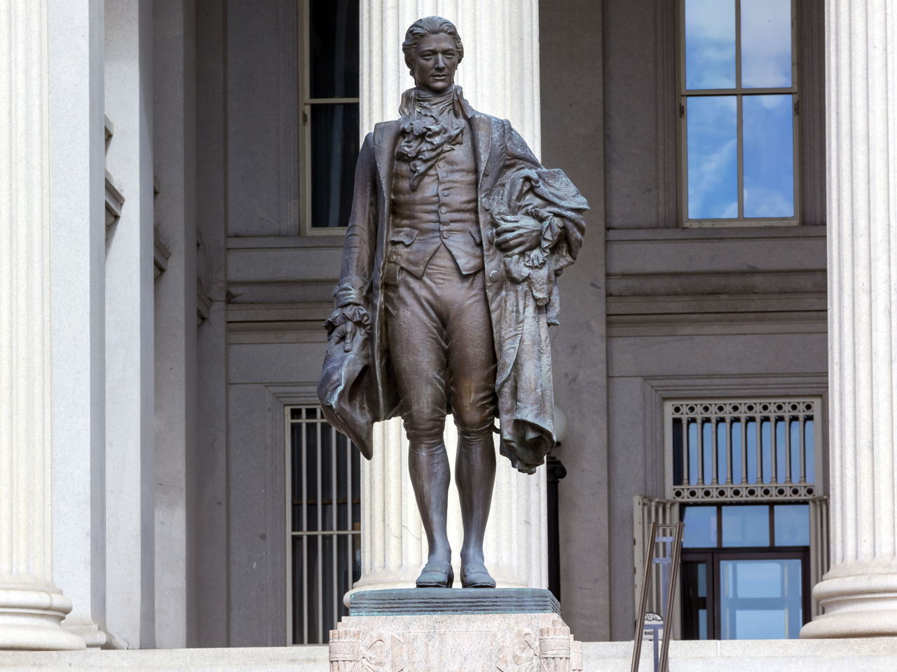 Accomplishments of Alexander Hamilton