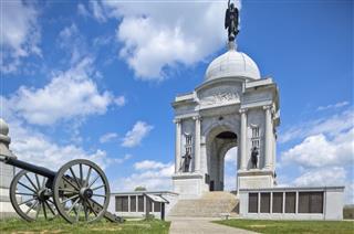 Pennsylvania Memorial And Civil War Cannon
