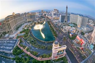 Las Vegas Strip With Bellagio Fountain Show