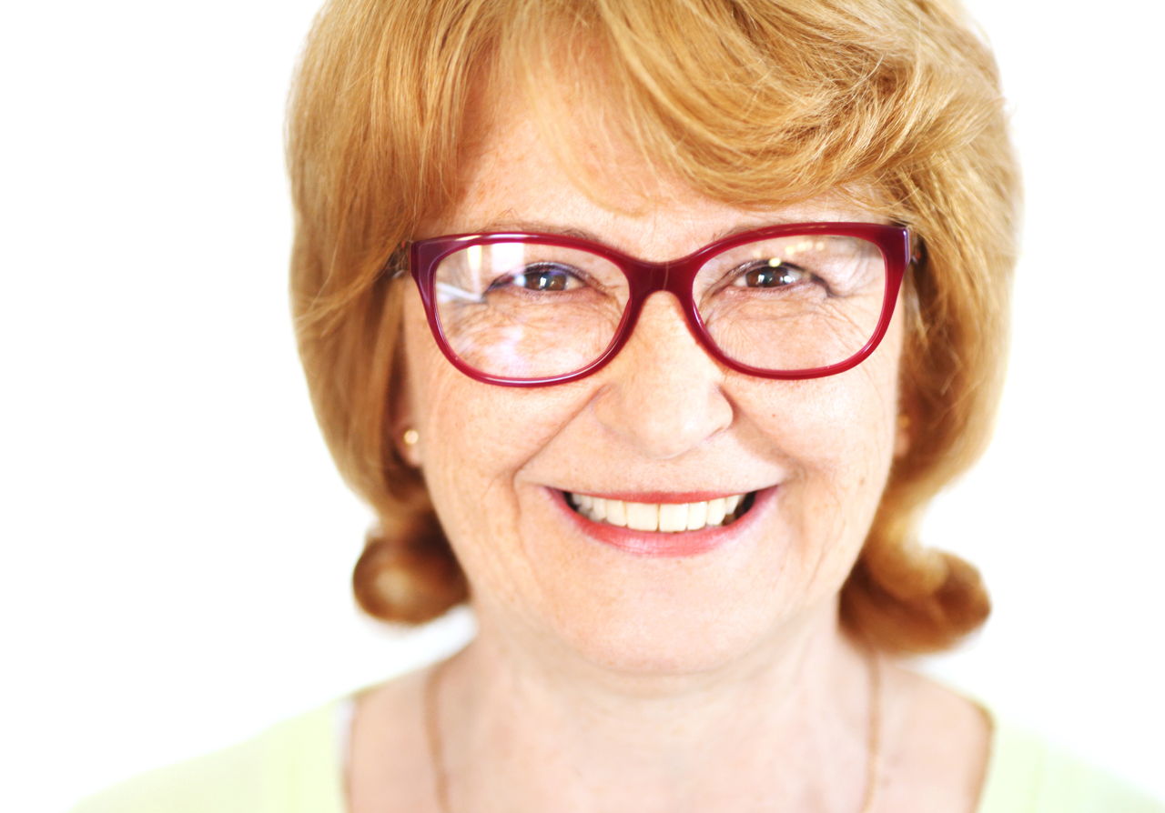 Stylish Eyeglass Frames For Women Over 50 For A Smart New
