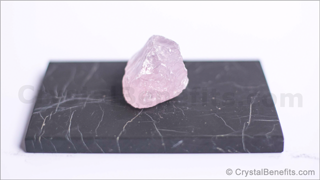 Single rose quartz gemstone