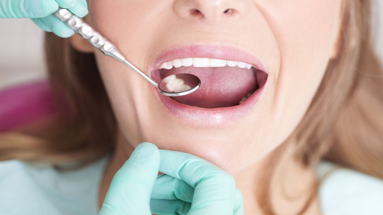 How to Treat Infected Gums
